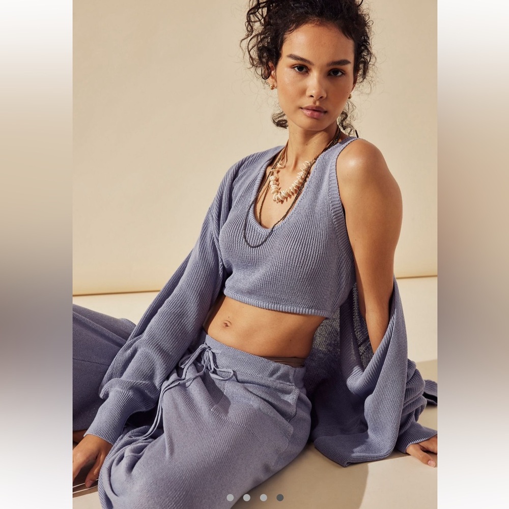 Living in this Sweater co-ord set (3 piece) - Picture 4 of 4